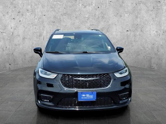 2025 Chrysler Pacifica Limited — photo 1 of 24