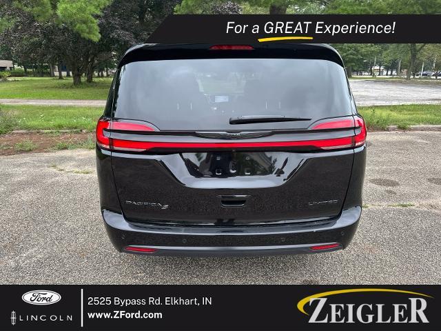 2025 Chrysler Pacifica - $32,500