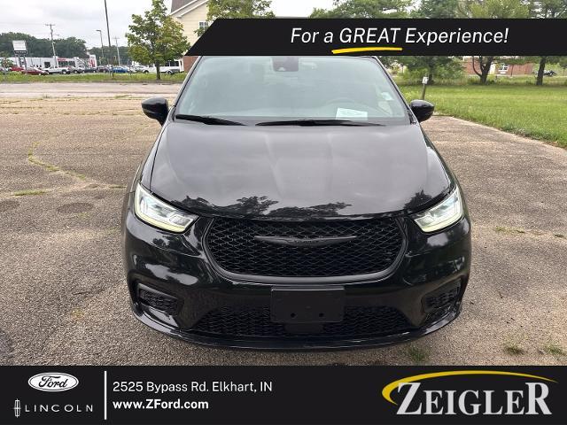 2025 Chrysler Pacifica - $32,500