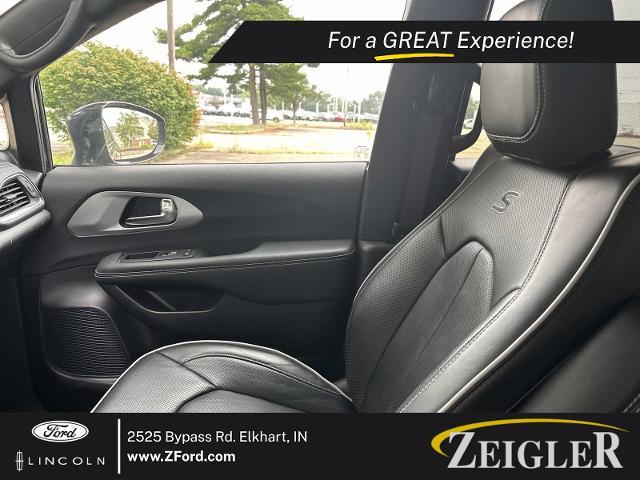 2025 Chrysler Pacifica - $32,500