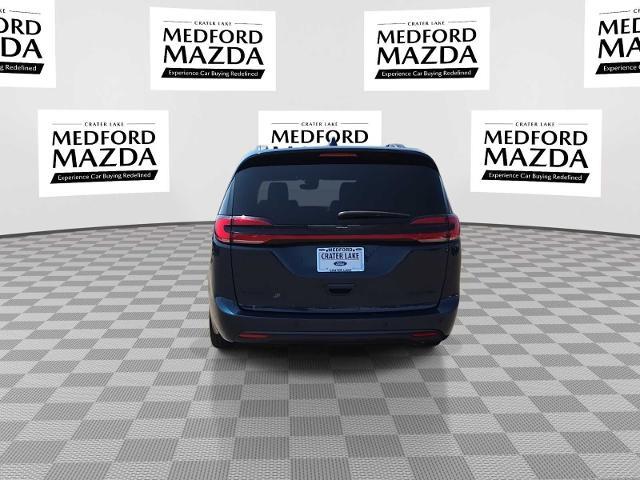 2025 Chrysler Pacifica - $30,835