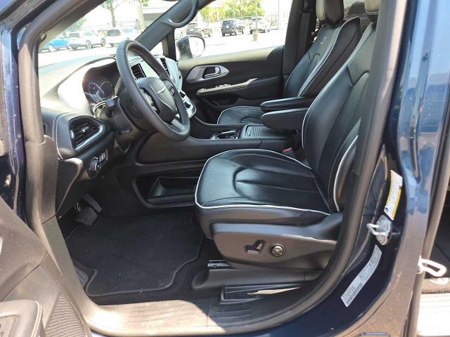 2025 Chrysler Pacifica - $30,835