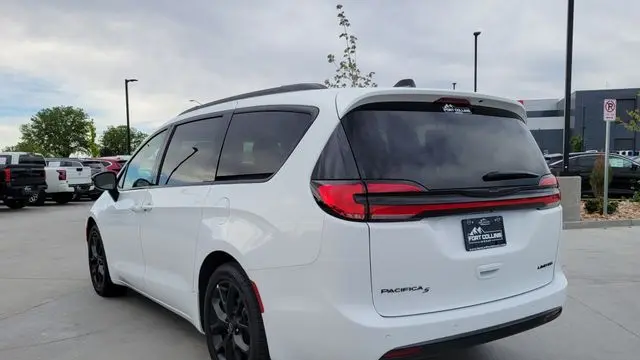 2025 Chrysler Pacifica Limited