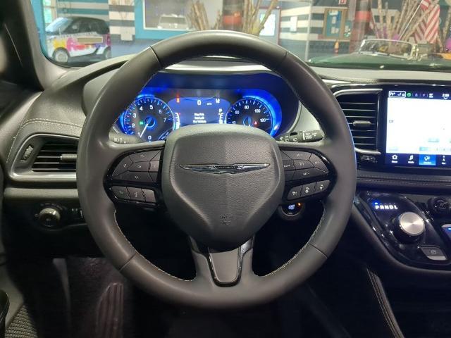 2025 Chrysler Pacifica - $29,910