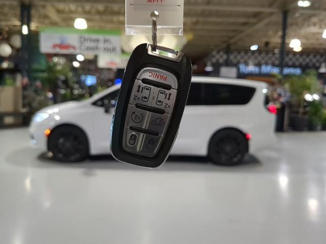 2025 Chrysler Pacifica - $29,910