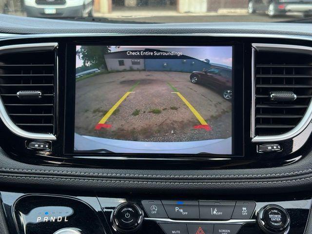 2025 Chrysler Pacifica - $33,799