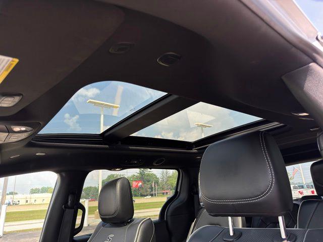 2025 Chrysler Pacifica - $33,799