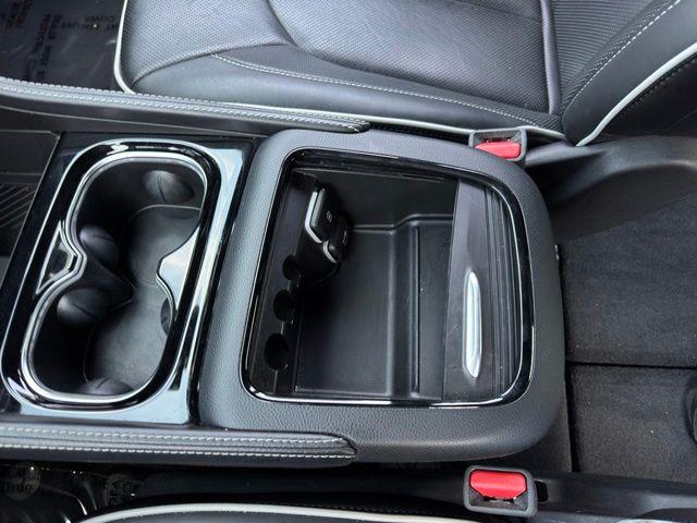 2025 Chrysler Pacifica - $33,799