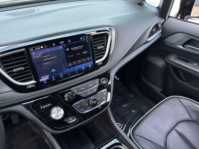 2025 Chrysler Pacifica - $33,799
