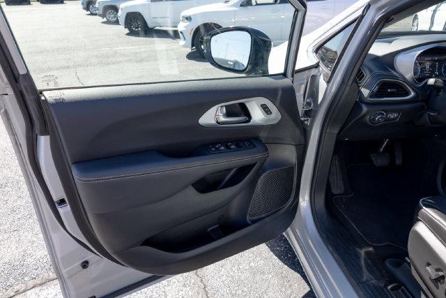 2026 Chrysler Pacifica - $35,773