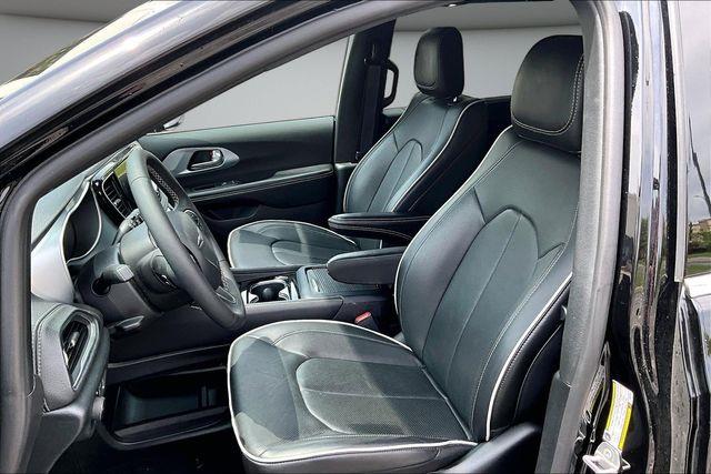 2026 Chrysler Pacifica - $35,900