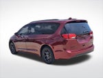2019 Pacifica Thumbnail 9