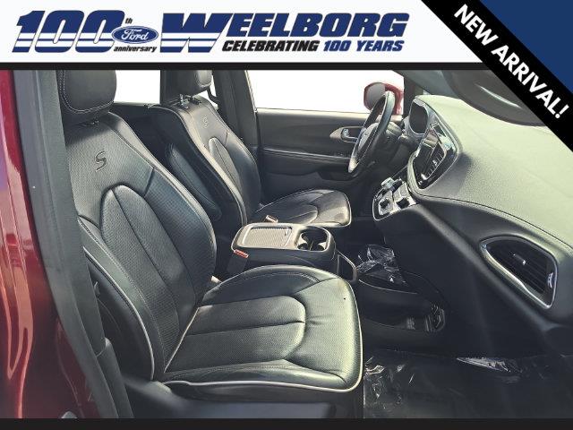 2019 Chrysler Pacifica - $17,750