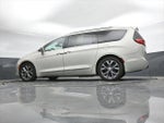 2020 Pacifica Thumbnail 44