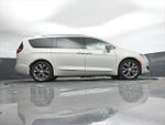2020 Pacifica Thumbnail 47