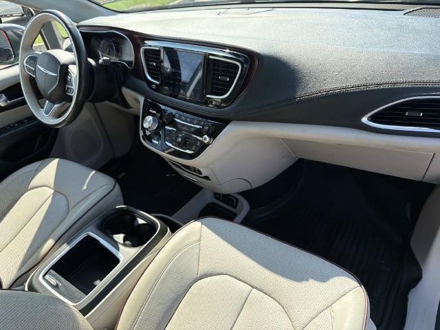 2020 Chrysler Pacifica - $12,880