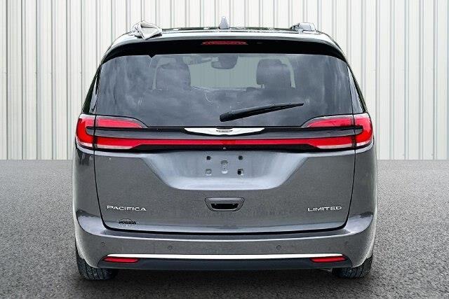 2022 Chrysler Pacifica - $19,861