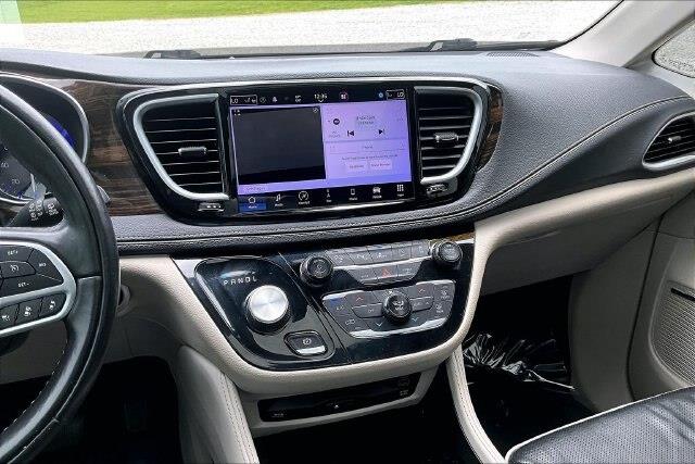 2022 Chrysler Pacifica - $19,861