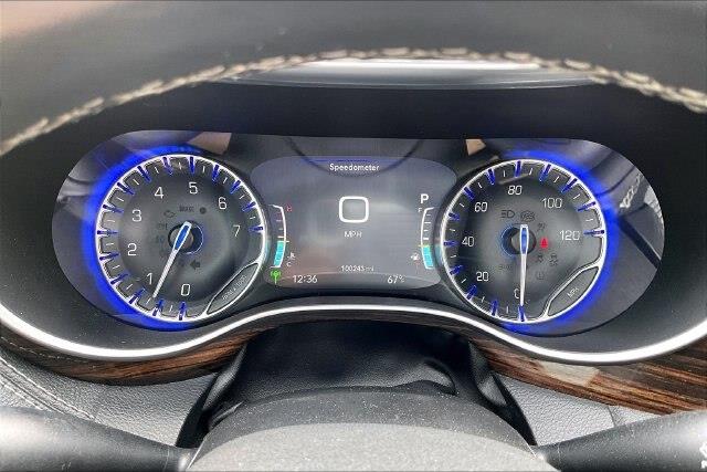 2022 Chrysler Pacifica - $19,861