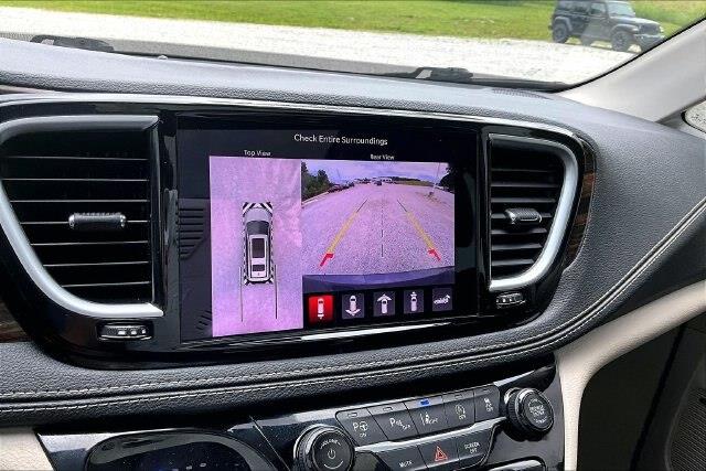 2022 Chrysler Pacifica - $19,861