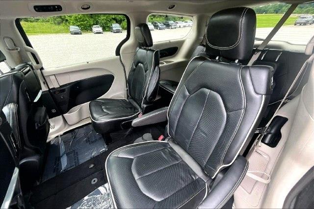 2022 Chrysler Pacifica - $19,861