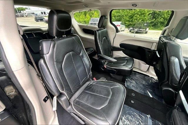 2022 Chrysler Pacifica - $19,861