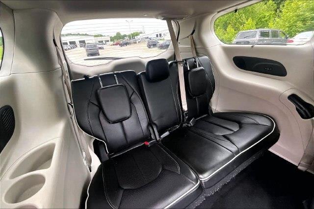 2022 Chrysler Pacifica - $19,861