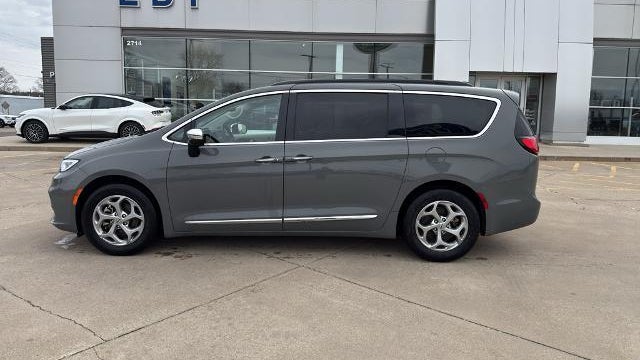 2023 Chrysler Pacifica Limited