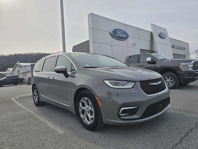 2023 Chrysler Pacifica Limited 4DR Mini-Van