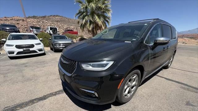 Preowned 2023 Chrysler Pacifica Limited for Sale