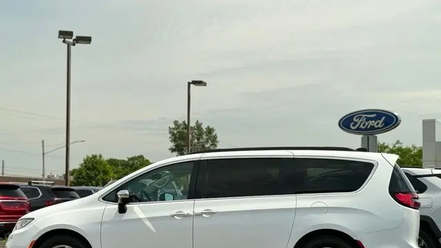 2023 Chrysler Pacifica Limited