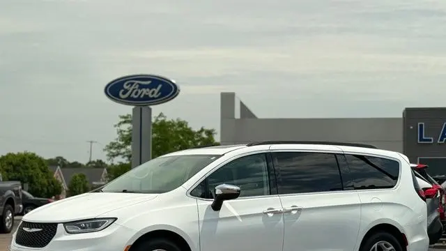 2023 Chrysler Pacifica Limited