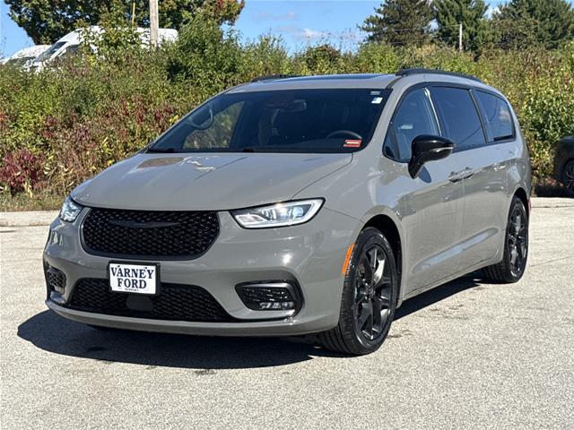 2025 Chrysler Pacifica - $33,995