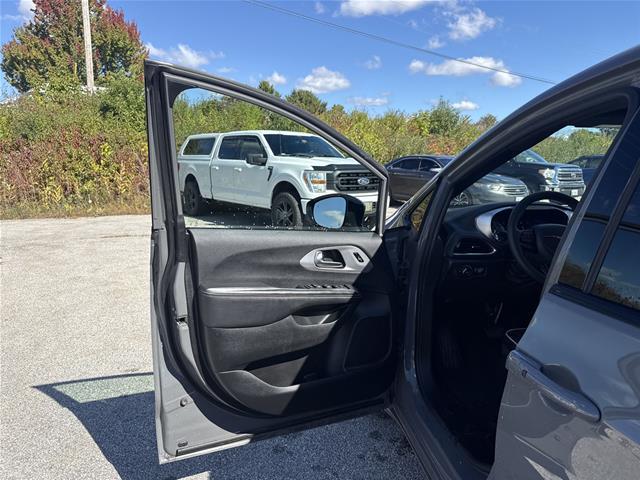 2025 Chrysler Pacifica - $33,995