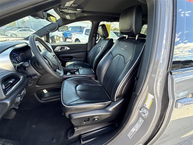 2025 Chrysler Pacifica - $33,995
