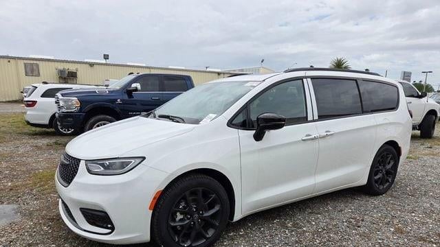 2025 Chrysler Pacifica Limited
