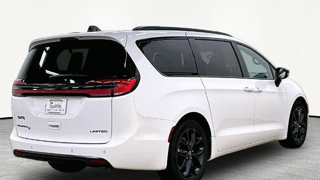 2025 Chrysler Pacifica Limited
