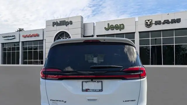 2026 Chrysler Pacifica Limited