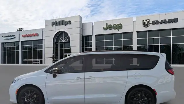2026 Chrysler Pacifica Limited