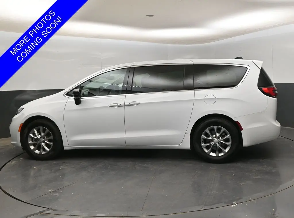 2026 Chrysler Pacifica - $36,980