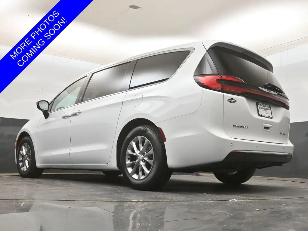 2026 Chrysler Pacifica - $36,980