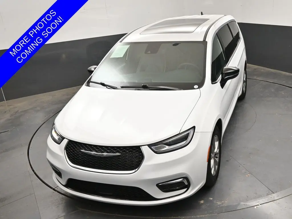 2026 Chrysler Pacifica - $36,980