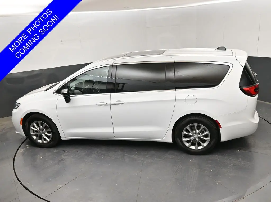 2026 Chrysler Pacifica - $36,980
