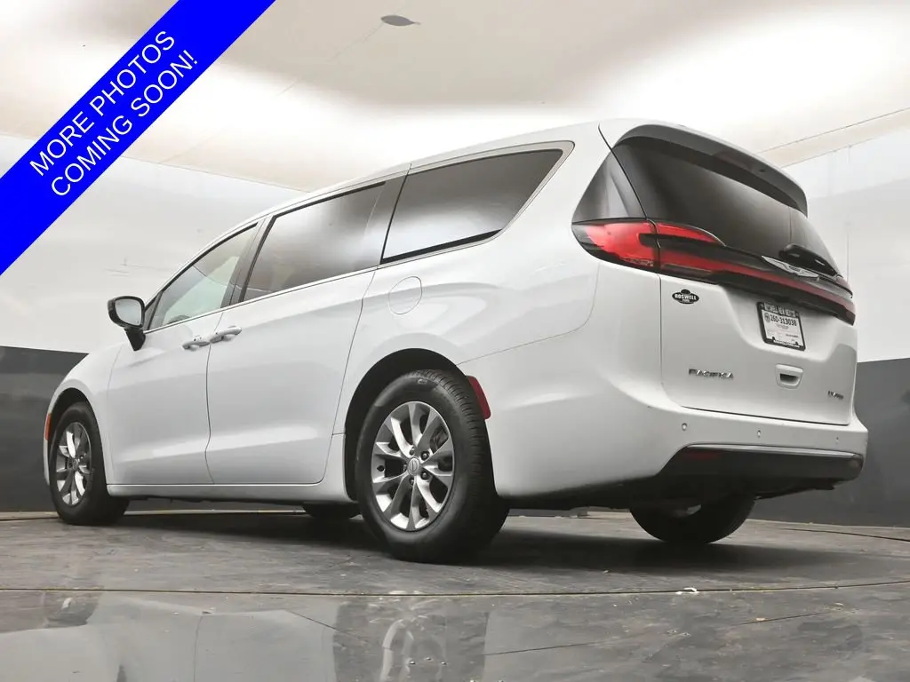 2026 Chrysler Pacifica - $34,880