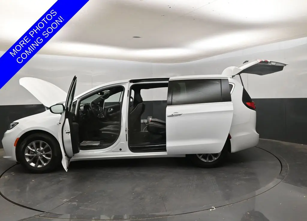 2026 Chrysler Pacifica - $34,880