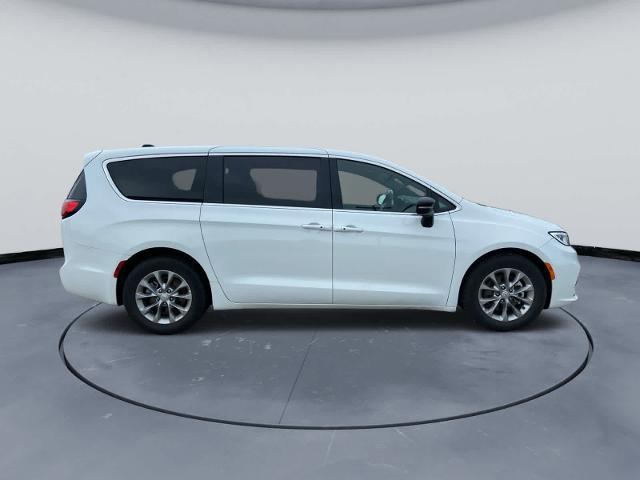2026 Chrysler Pacifica - $35,972