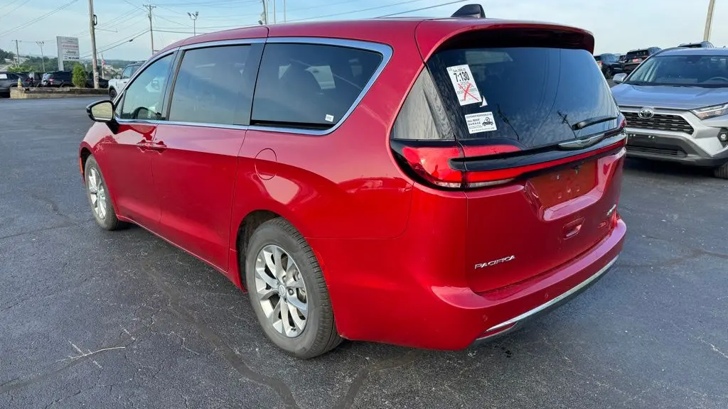 2026 Chrysler Pacifica Limited