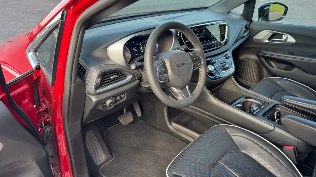 2026 Chrysler Pacifica Limited