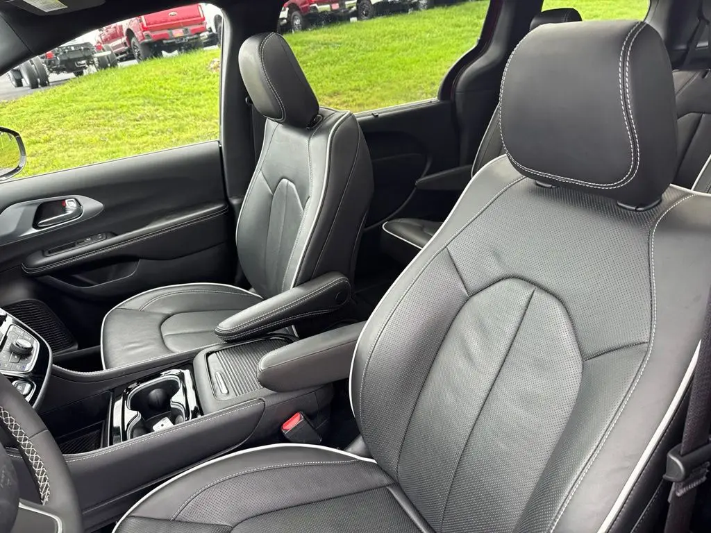 2026 Chrysler Pacifica - $38,982