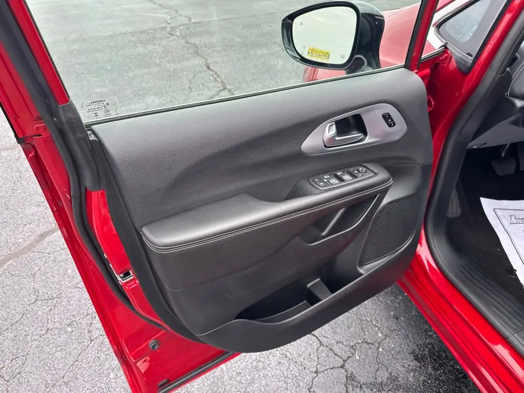 2026 Chrysler Pacifica - $38,982